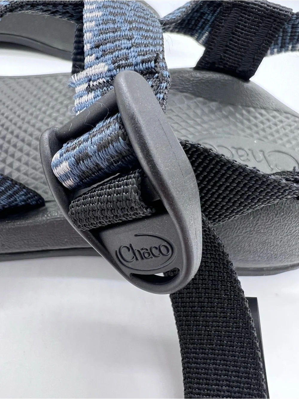Chaco Kids Black and Dark Blue Strappy Sandals Size Big Kid 4